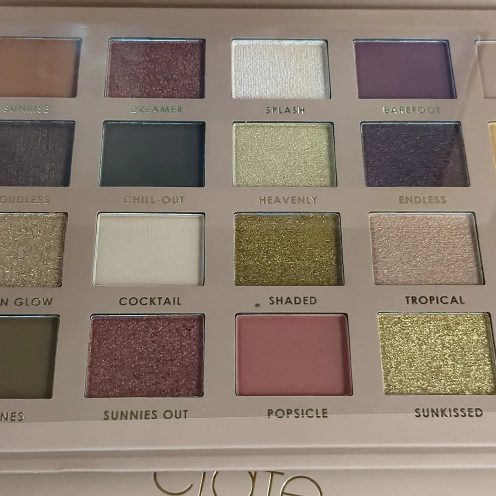 Ciaté London Brazilian Glow 24 Pan Eyeshadow Palette, 35g/1.23oz